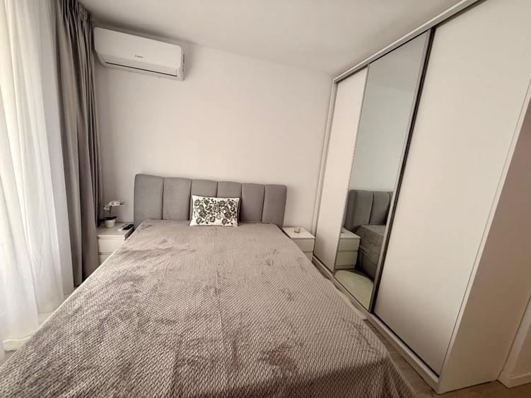 Apartament cu 2 camere decomandat, mobilat în Băneasa