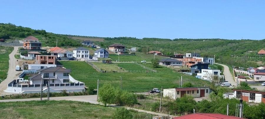 Teren de 1000 mp, în Exterior Vest