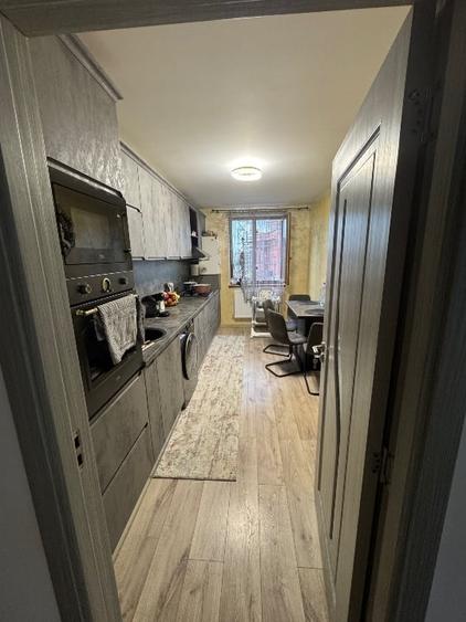 Apartament cu 2 camere decomandat, mobilat în Calea Romanului