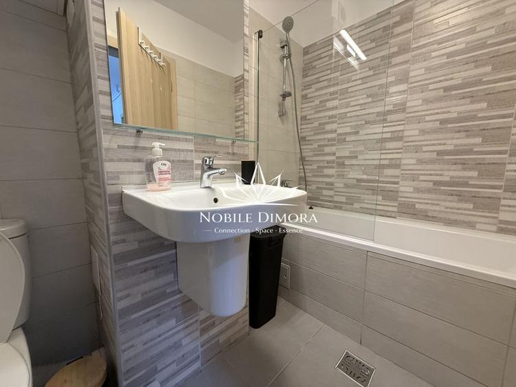 Apartament cu 2 camere decomandat, mobilat în Central