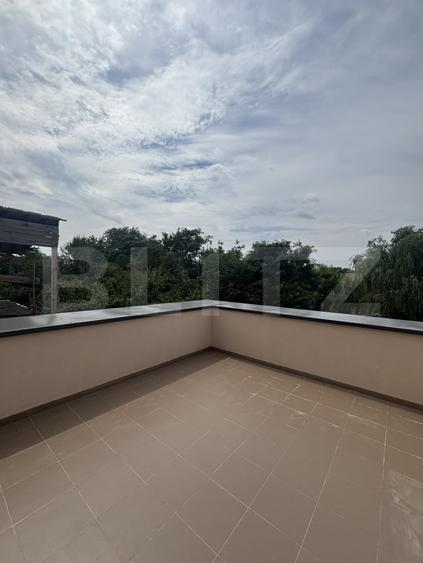 Duplex cu 4 camere cu Canalizare în Ghiroda