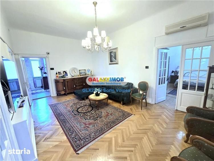 Apartament cu 4 camere în Centrul Civic