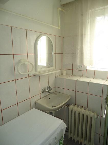 Garsonieră nedecomandată în Schei