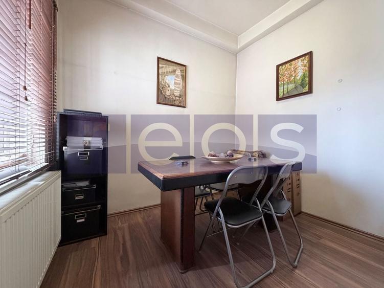 Apartament cu 5 camere semidecomandat în Calea Victoriei