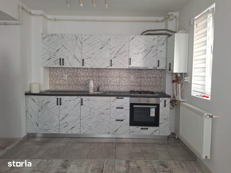 Apartament cu 3 camere în Roșu