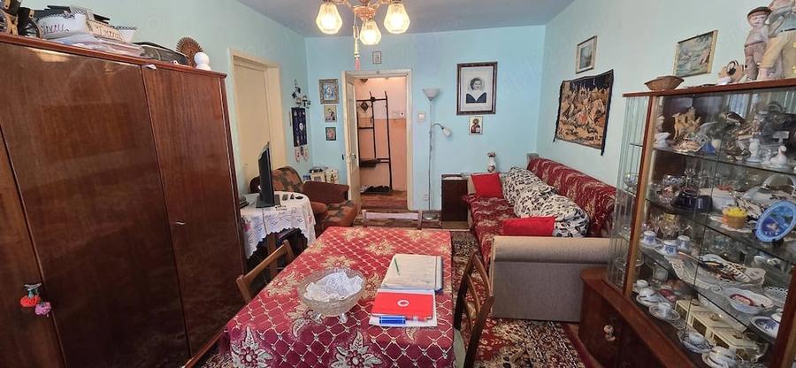 Apartament cu 2 camere decomandat în Cezar Petrescu