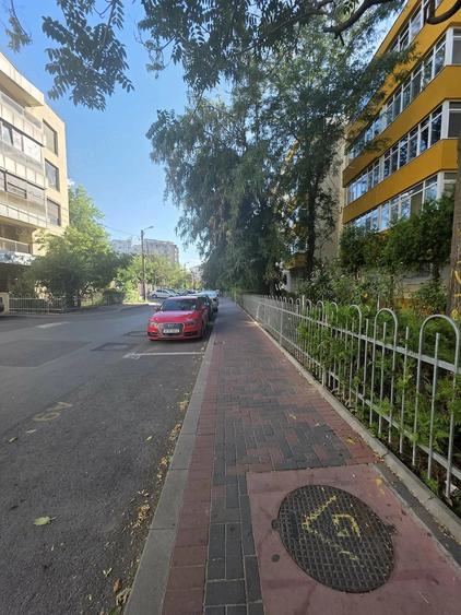 Apartament cu 2 camere decomandat în Vitan