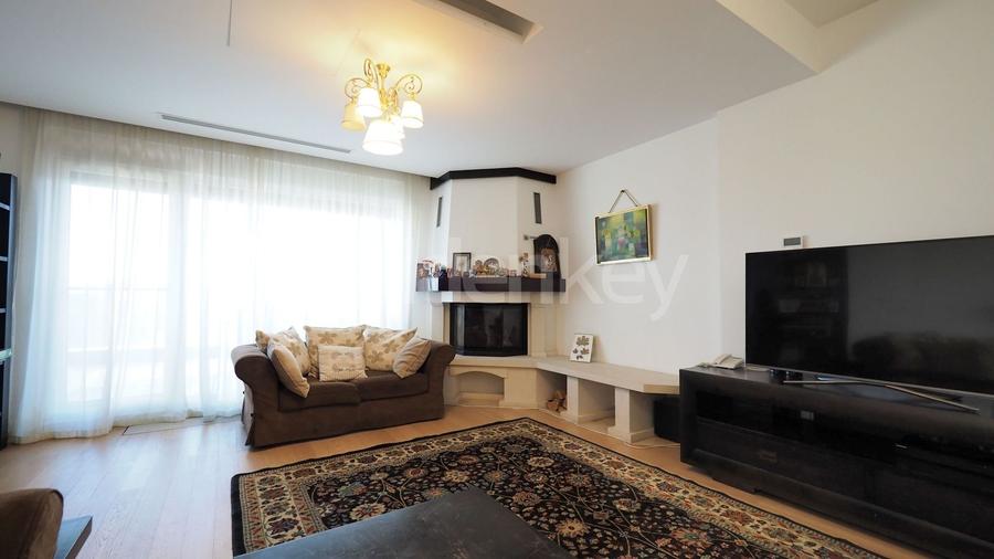 Apartament cu 4 camere decomandat, mobilat în Aviatorilor