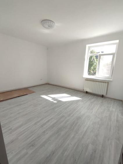 Birou, de 70 mp, în Târgu Cucu
