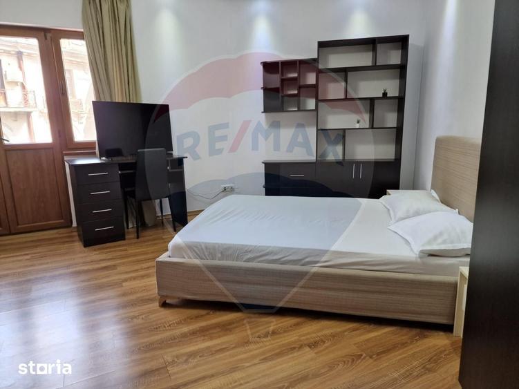 Garsonieră decomandată în Romană