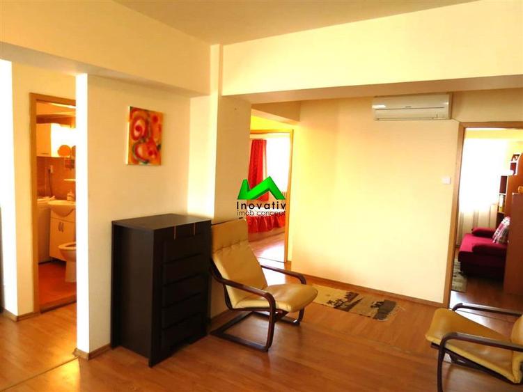 Apartament cu 3 camere decomandat, mobilat în Calea Dumbrăvii