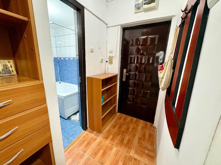 Garsonieră semidecomandată în Alexandru Obregia