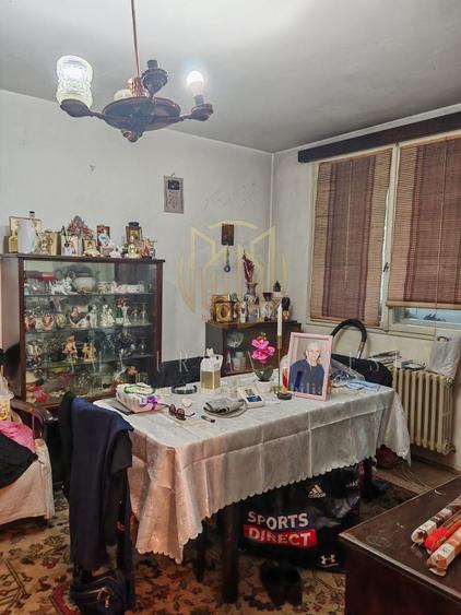 Apartament cu 2 camere semidecomandat în Giurgiului
