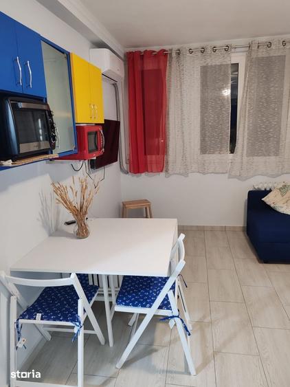 Apartament cu 2 camere semidecomandat în Obor