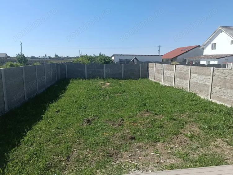 Casă cu 3 camere cu Teren 749 Mp în Săcălaz
