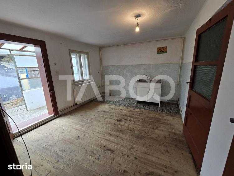 Casă cu 5 camere decomandat cu Teren 412 Mp în Terezian