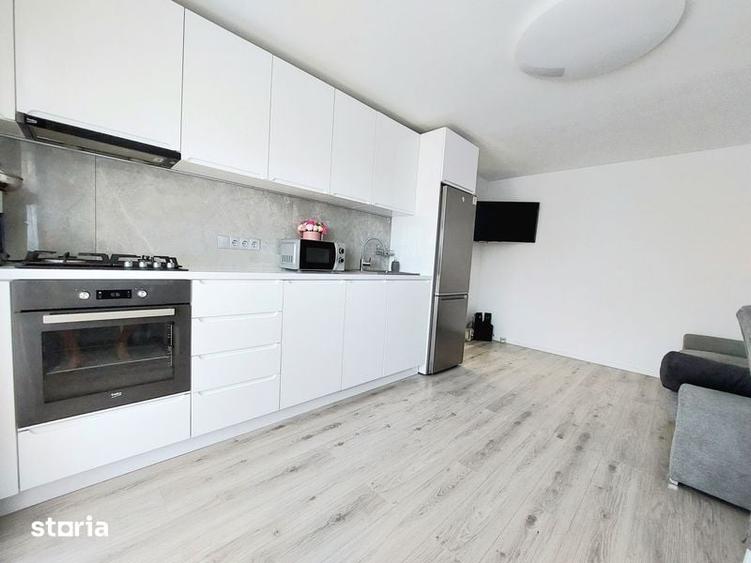 Apartament cu 2 camere decomandat în Între Lacuri