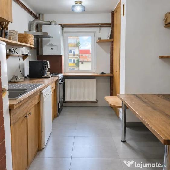 Apartament cu 3 camere decomandat în Gheorgheni