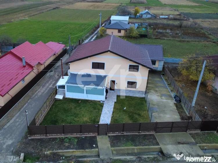 Casă cu 5 camere cu Teren 582 Mp în Șerbești