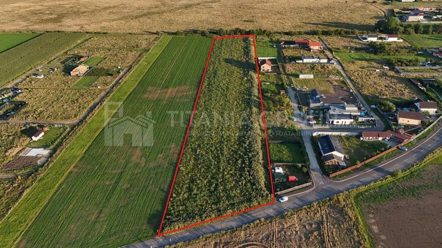 Teren Construcții intravilan de 17400 mp, în Stupini