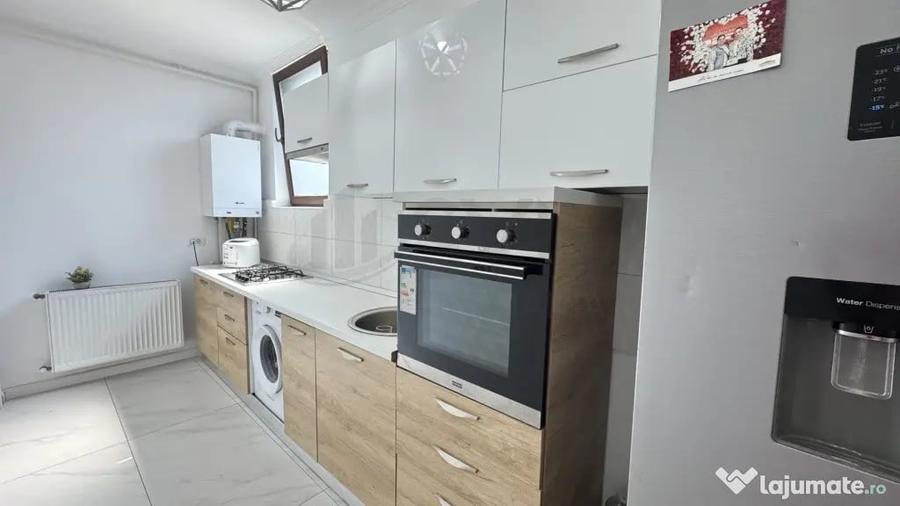 Apartament cu 3 camere decomandat în Bucureștii Noi