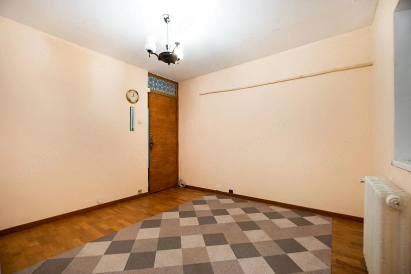 Apartament cu 2 camere decomandat în Baba Novac