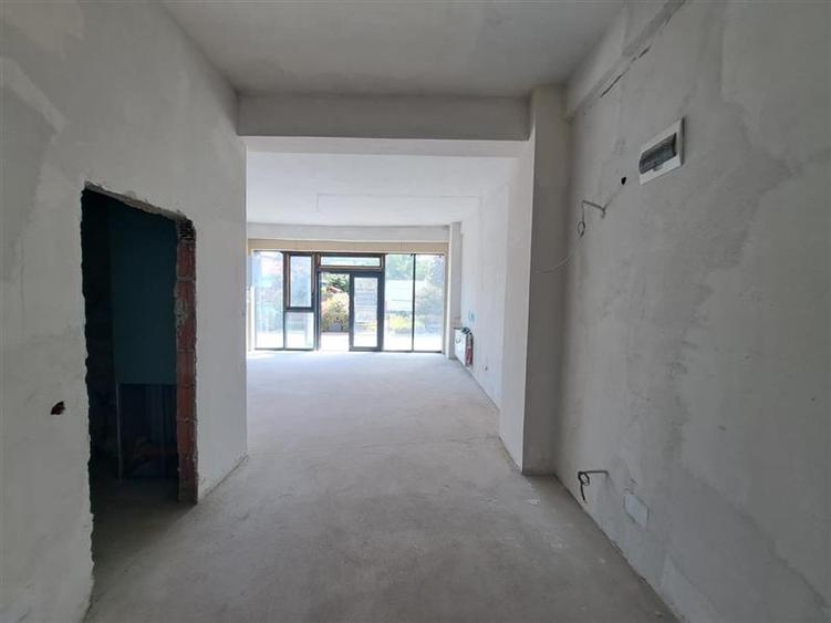 Spațiu comercial, de 52 mp, în Mărăști