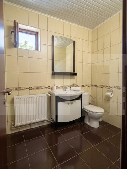 Casă individuală cu 5 camere cu Canalizare în Exterior Sud