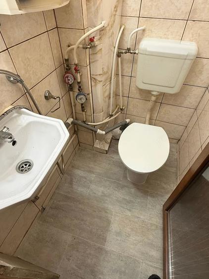 Apartament cu 2 camere nedecomandat în Central