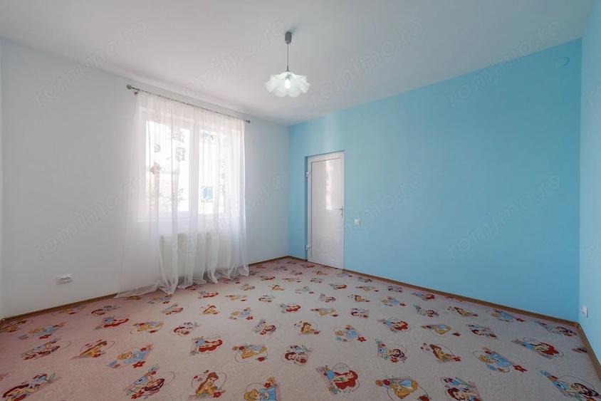 Casă cu Teren 719 Mp în Găvana