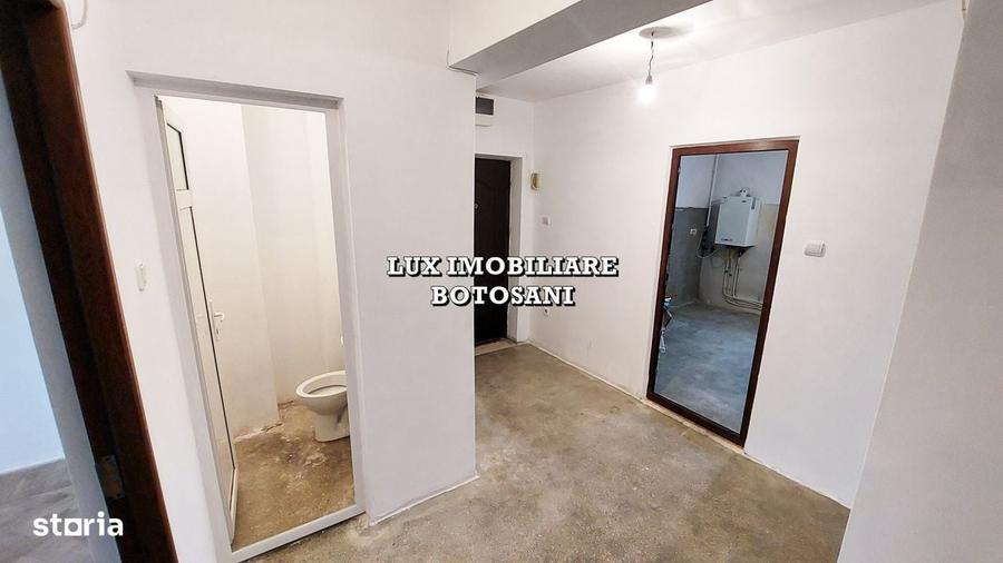 Apartament cu 3 camere decomandat în Ultracentral
