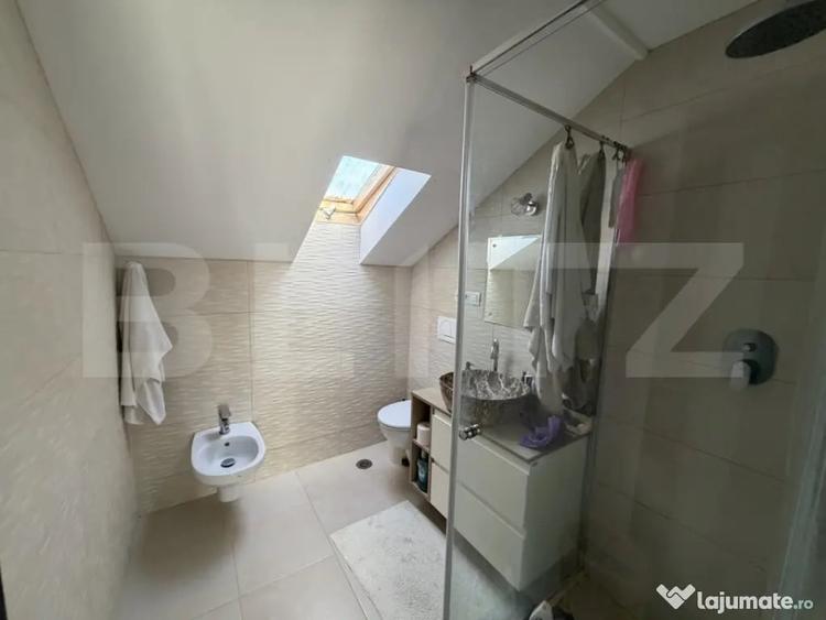 Casa cu 4 camere,baie, bucatarie, teren 800 mp - 3