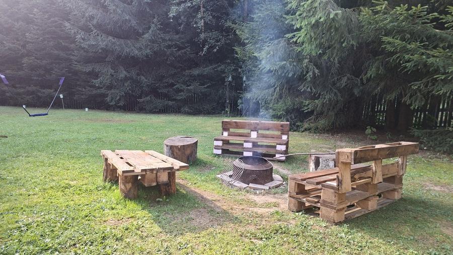 Casă cu 4 camere cu Teren 900 Mp în Florești
