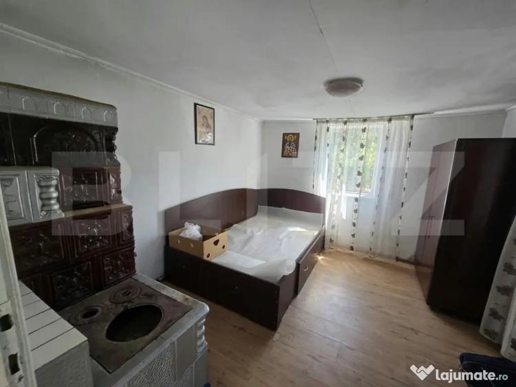 Casă cu 5 camere cu Teren 1459 Mp în Produlești