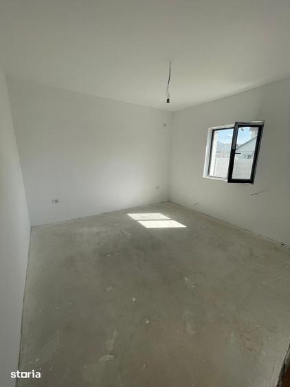 Casă cu 3 camere cu Teren 330 Mp în Central