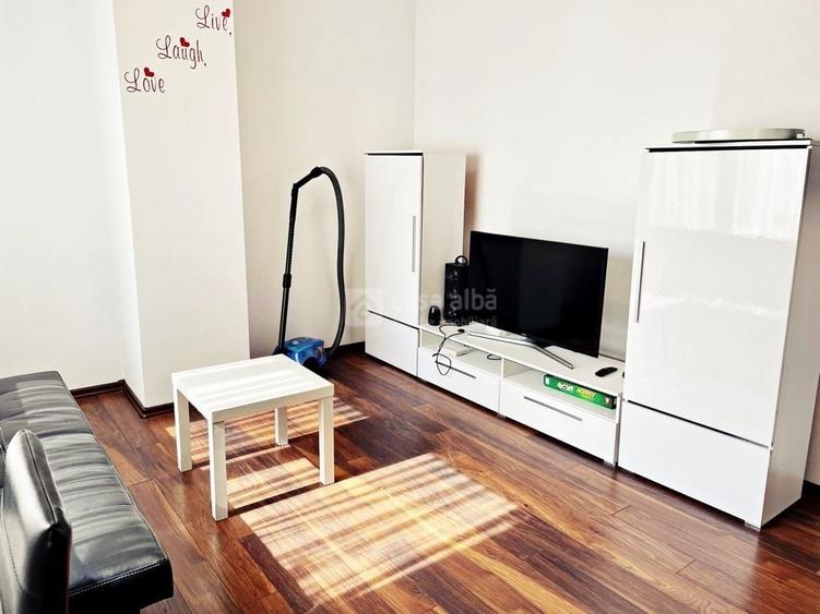Apartament cu 2 camere nedecomandat, mobilat în Central