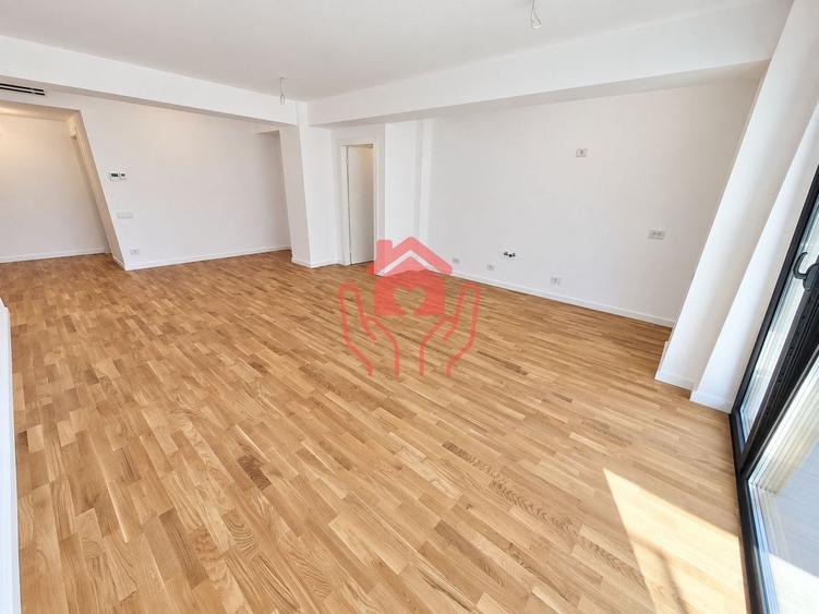 Apartament cu 3 camere semidecomandat în Iancu Nicolae