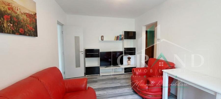 Apartament cu 3 camere semidecomandat, mobilat în Mănăștur