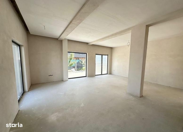 Casă cu 4 camere în Central