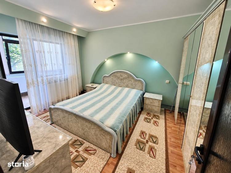 Apartament cu 3 camere în Mazepa 2