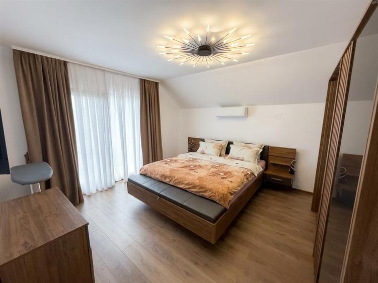 Casă cu 4 camere cu Teren 290 Mp în Sântandrei