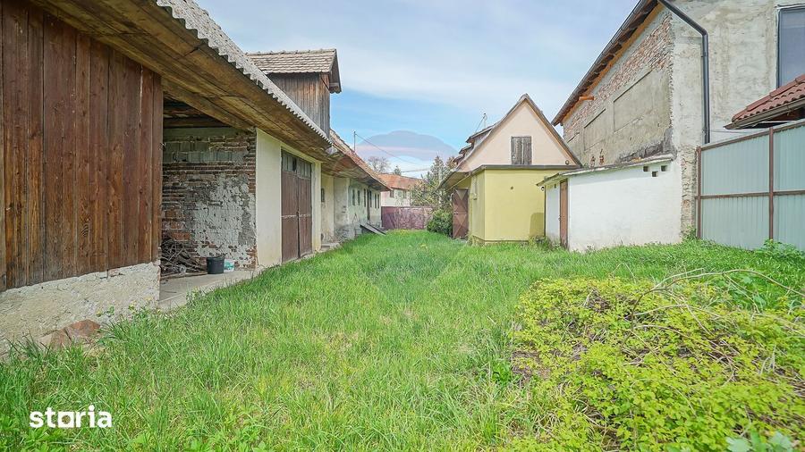 Casă cu 4 camere cu Teren 562 Mp în Tărlungeni
