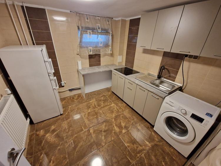 Apartament cu 3 camere în Florești