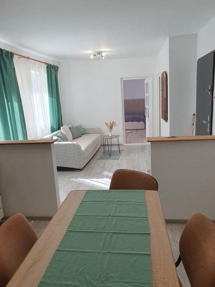 Apartament cu 2 camere semidecomandat în Florești