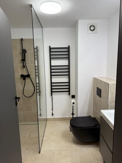 Apartament cu 2 camere semidecomandat în Exterior Vest
