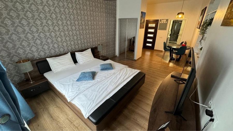 Apartament cu 2 camere decomandat în Ultracentral