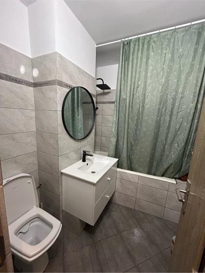 Apartament cu 4 camere decomandat în Ultracentral