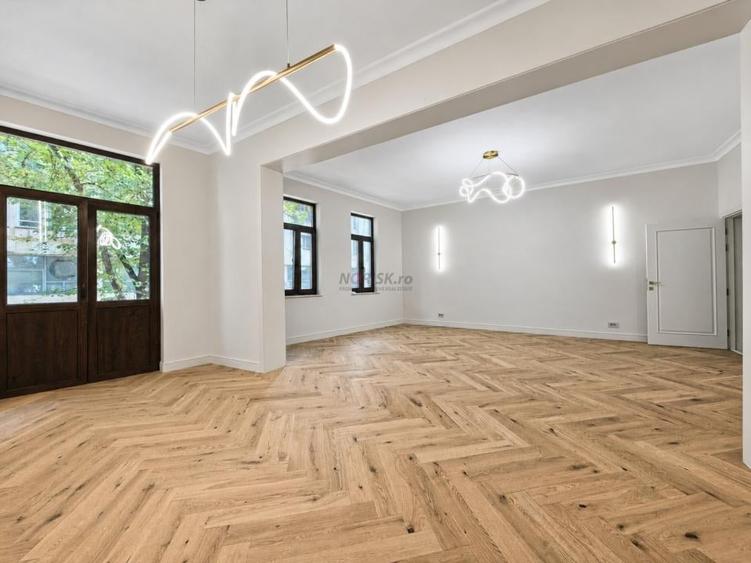 Apartament cu 4 camere decomandat în Eminescu