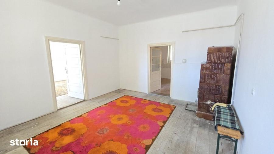 Casă cu 2 camere cu Teren 20 Mp în Central