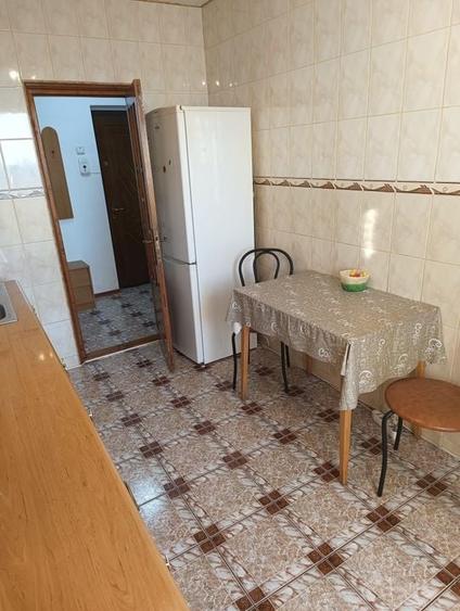 Apartament cu 2 camere decomandat în Micro 18